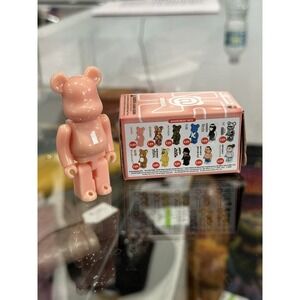 New In Packaging Bearbrick 100% Series 45 Basic I Bear